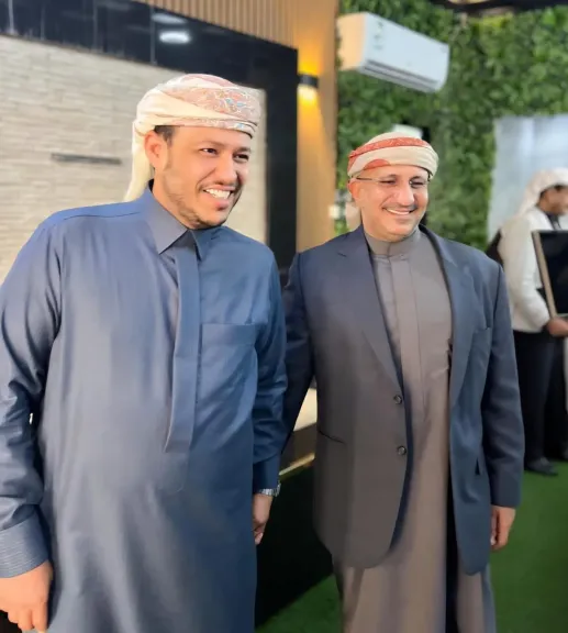 عضو مجلس القيادة عبدالله العليمي يتحدث عن حكومة كفاءات لا محاصصة وهذا ما قاله عن طارق صالح